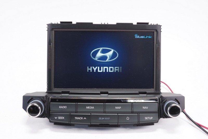 HYUNDAI TUCSON Radio Navigation Unit AM-FM Tuner CD GPS DVD OEM 2016 - 2018