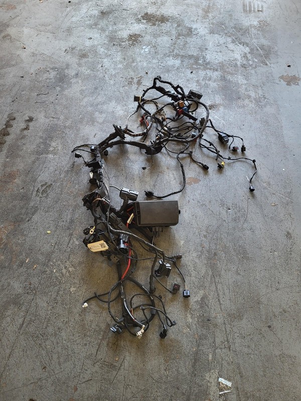 Used Oem Volkswagen Engine Bay Fuse Box Wiring Harness 1.5L FWD for 2022 Taos