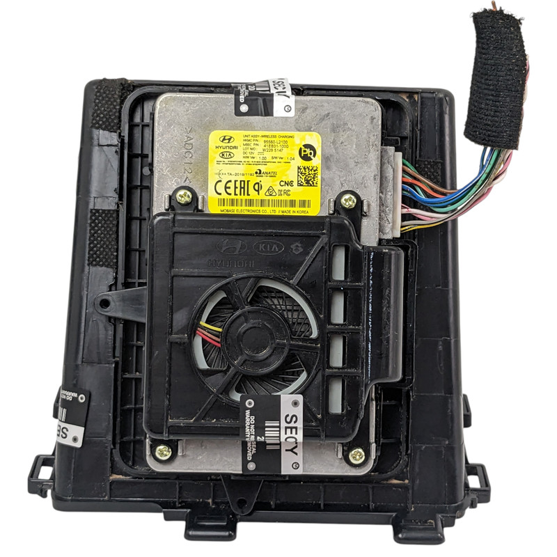 2021-2024 Kia K5 Center Console Wireless Phone Charging Port Control Unit OEM