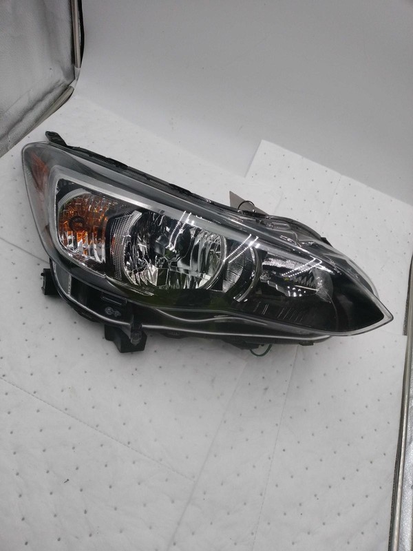 2017 Subaru Impreza Right Headlight Assembly Halogen OEM Used 103K Miles