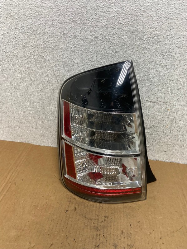 2004 2005 Toyota Prius Tail Light Left Driver Lh Side Oem AD2844 LK