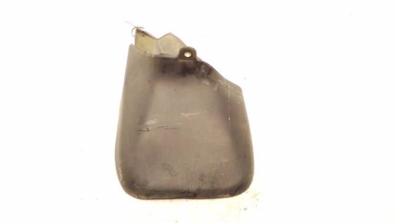 96 4RUNNER LEFT REAR MUD FLAP 76626-35040