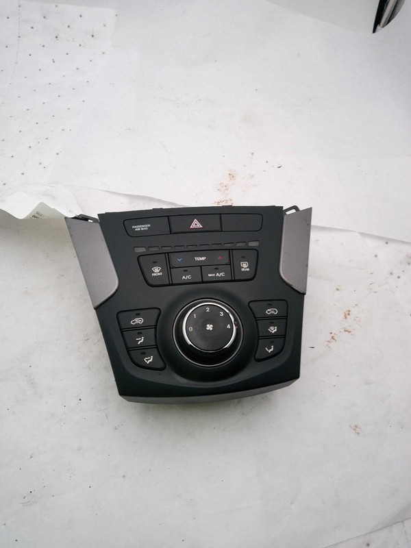 2015 Hyundai Santa Fe A/C Selector Switch OEM Grey 972504Z400 123K Miles