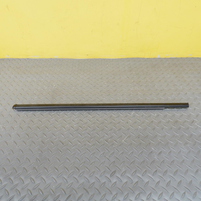 2024-2025 HYUNDAI SANTA FE REAR LEFT SIDE DOOR WINDOW BELT MOLDING OEM