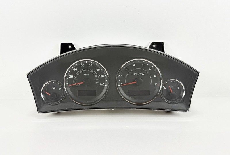 2005 Jeep Grand Cherokee Speedometer Instrument Cluster Gauges 180,562 Miles OEM