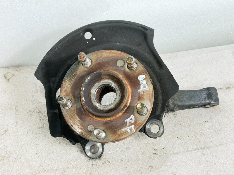 2000-2003 Nissan Maxima Front Right Passenger Side Spindle Knuckle Assembly OEM