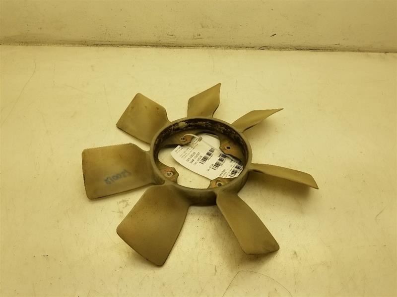 95-04 TOYOTA TACOMA 2.4L 4CYL 7 BLADE RADIATOR COOLING FAN ASSEMBLY
