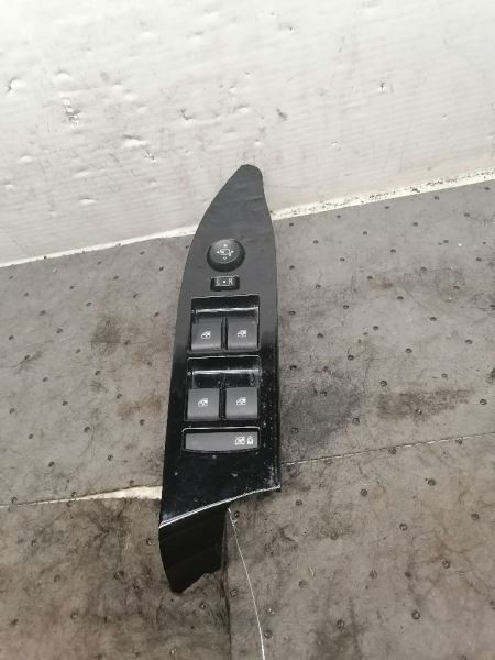 Driver Left Front Door Switch Driver's Window Fits 15-19 XTS 767049
