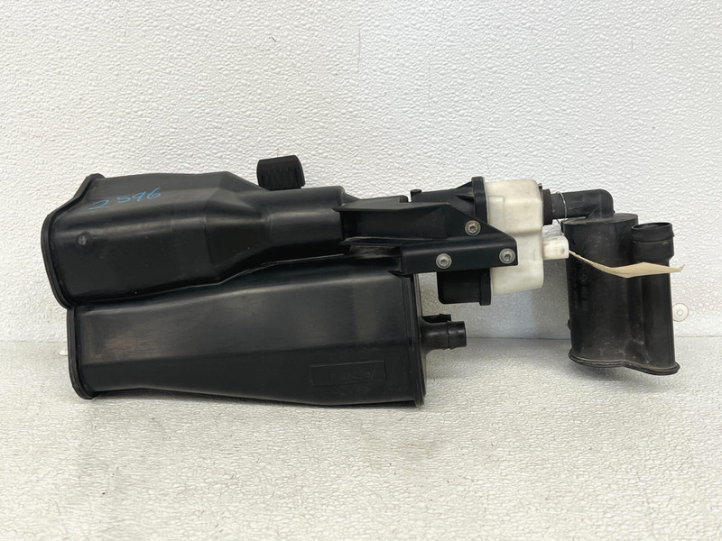 ⭐2009-2016 BMW Z4 FUEL GAS EVAPORATOR CHARCOAL VAPOR CANSITER TANK OEM LOT2596