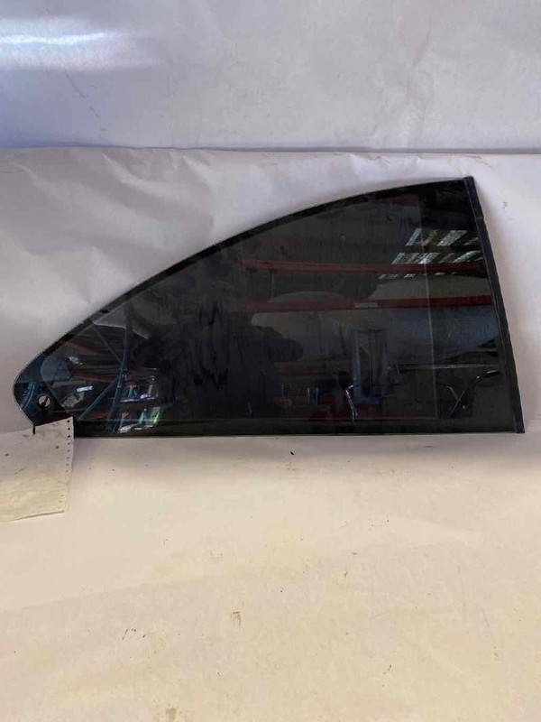 Quarter Glass/window BMW 323 SERIES Right 00