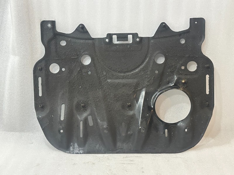 2012 LEXUS LS460 FRONT ENGINE CENTER LOWER UNDER COVER SPLASH GUARD OEM #004