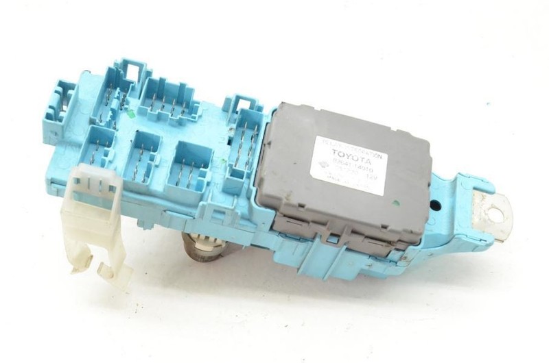 1986-1988 Toyota Supra MK3 7MGE Integration Relay Panel 82641 14010