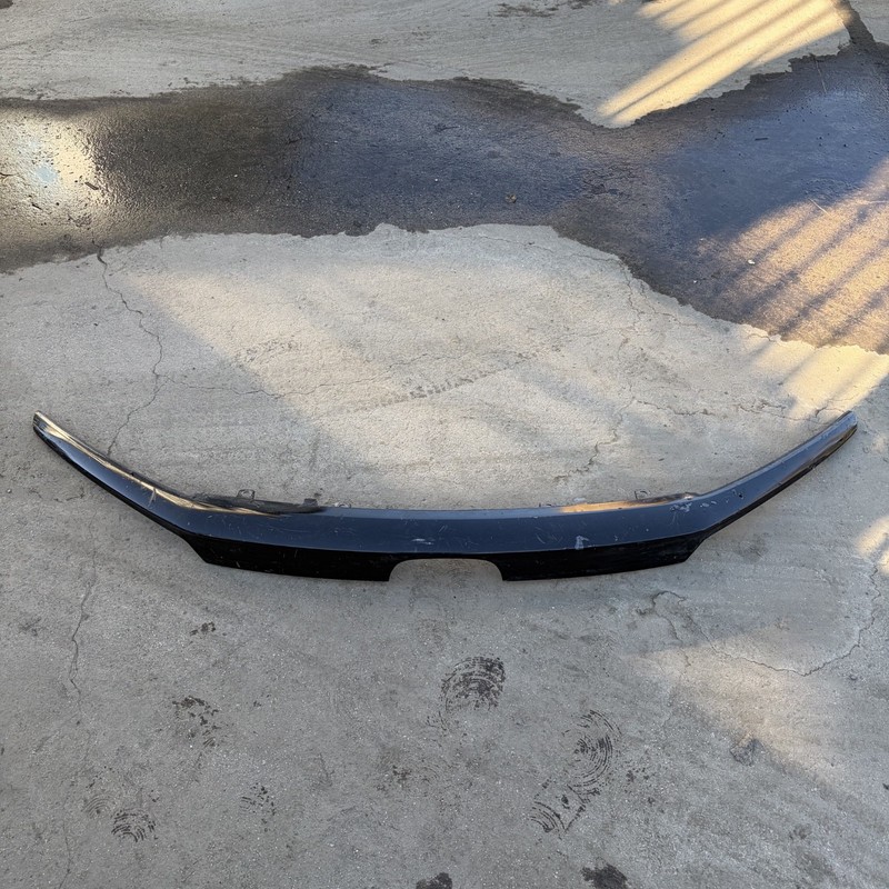 20-22 Honda Pilot Front Bumper Upper Trim Garnish Silver 71150-TG7-A60 OEM