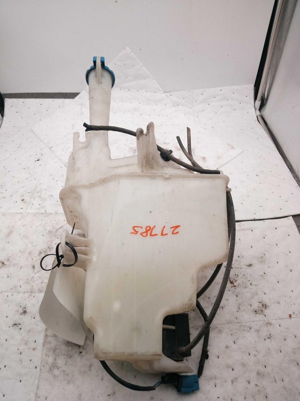 2017 Hyundai Elantra Washer Fluid Reservoir OEM 98610A5010 Grey 114K Miles