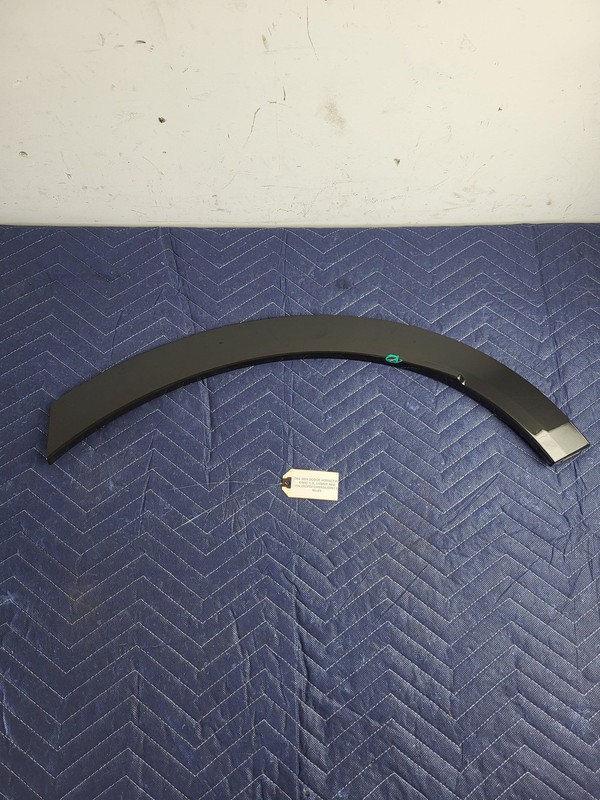 Used Oem Dodge Left Driver Rear Quarter Arch Flare Molding for 2023-2024 Hornet