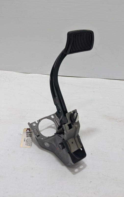 Brake Pedal 2017 Hyundai Elantra 32800-F2200 2018 2019 2020
