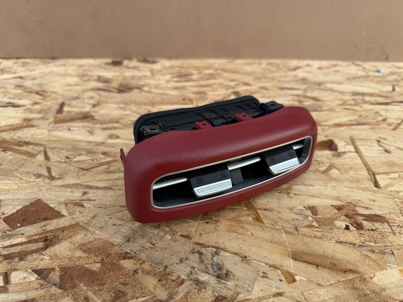 GENESIS GV70 2022-2025 OEM CENTER CONSOLE REAR AC VENT ASSEMBLY RED 97040-AR000