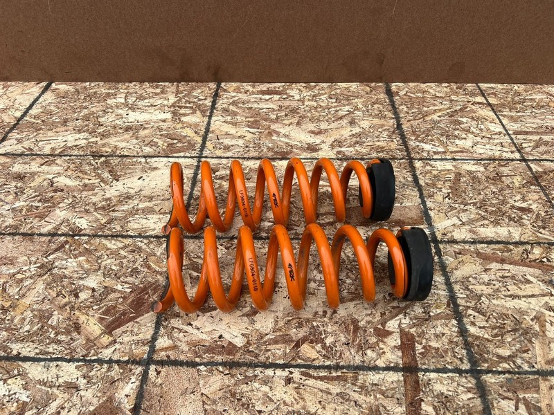 GENESIS G70 2019-2026 ARK GT-F REAR LEFT AND RIGHT COIL SPRINGS SPRING ASSEMBLY