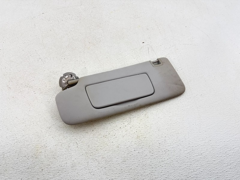 2024 - 2025 CHEVROLET TRAX FRONT LEFT DRIVER SIDE SUNVISOR OEM