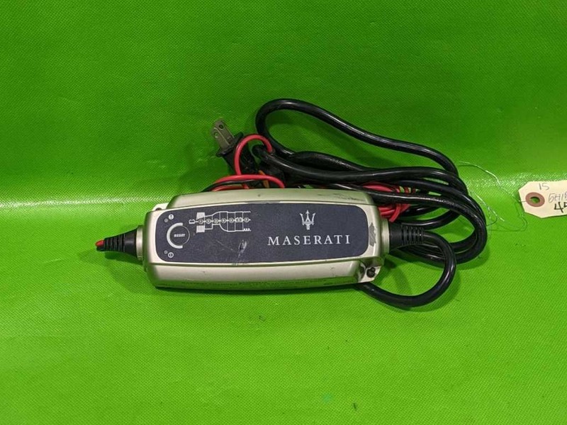14-17 GHIBLI FACTORY BATTERY CHARGER OEM 4519-50