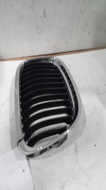 2011 BMW 328I Right Fog Light Assembly OEM White 606913 Used 131K Miles