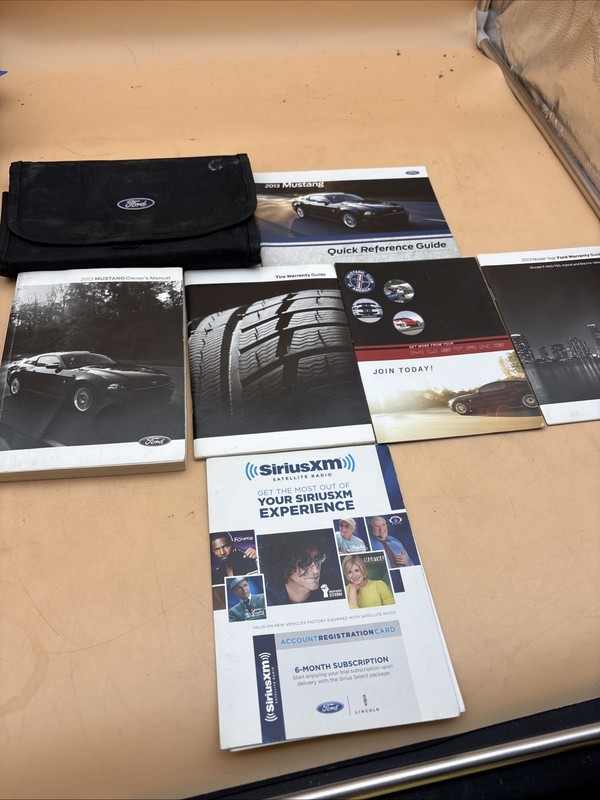 2013 Ford Mustang Owner’s Manual GT Premium V6 Free Shipping