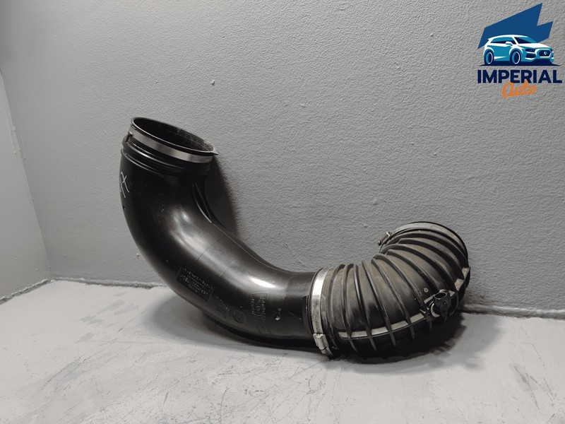 2022 Freightliner Cascadia Duct Intake Tube w/Air Temp Sensor & Intake Pipe OEM
