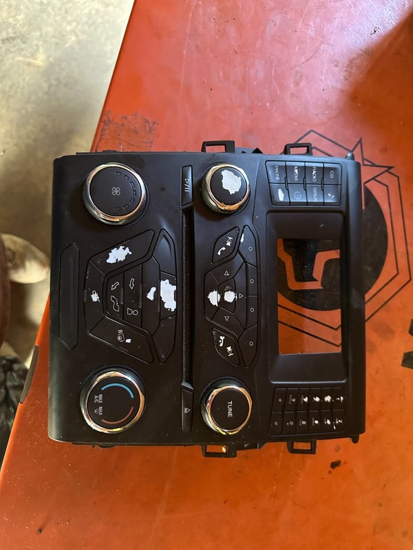 13 FORD FUSION ENGINE OEM RADIO CONTROL PANEL W/ HEATER AC CONTROLS
