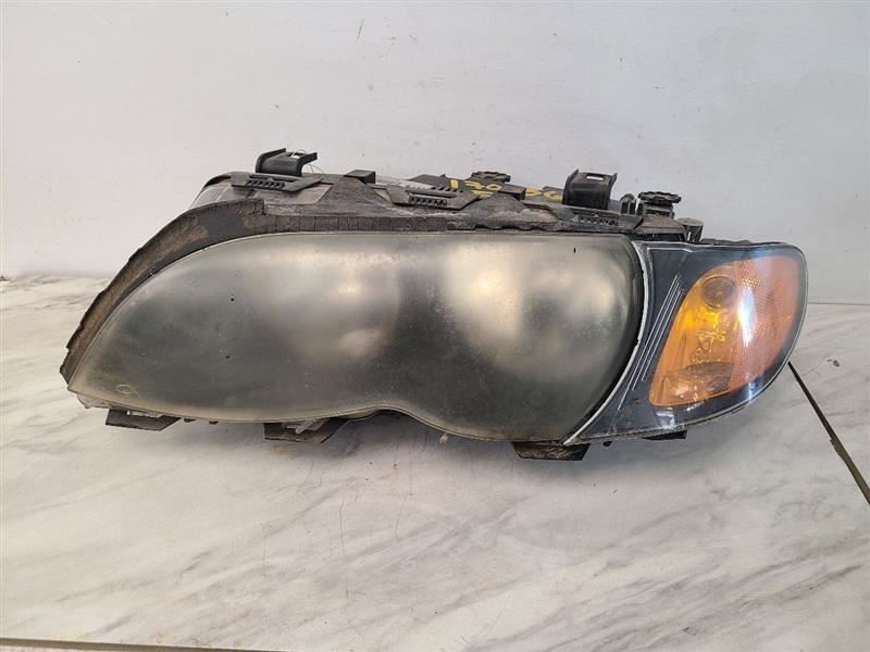 Passenger Headlight Sedan Canada Market Fits 02-05 BMW 320i 558751