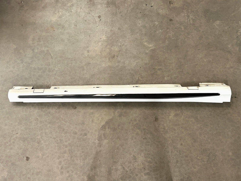 ⭐14-19 MERCEDES BENZ CLA45 AMG RIGHT PASS SIDE SKIRT ROCKER PANEL OEM LOT2560