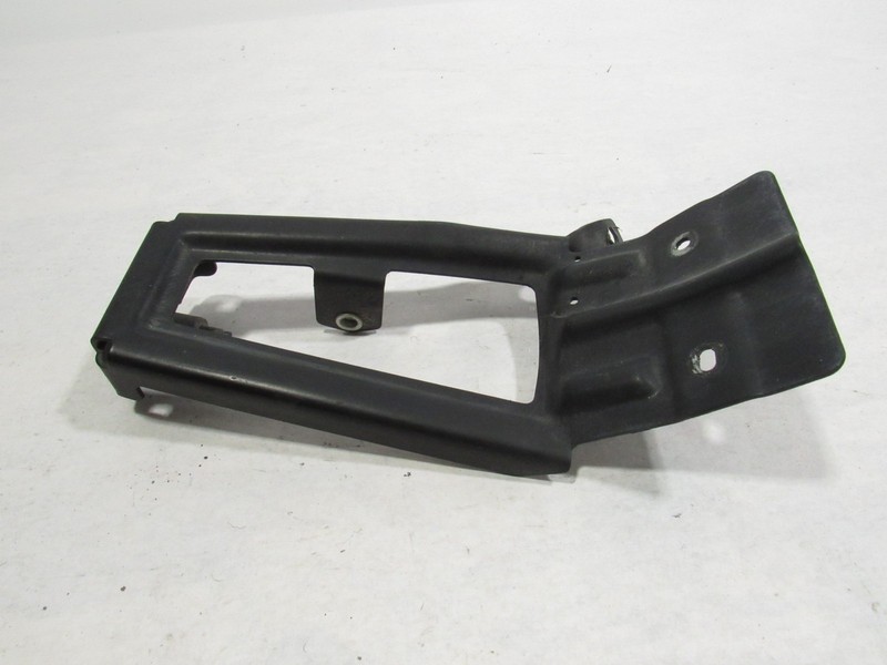 15-19 Ferrari 488 Spider 2017 Rear Right Aerodynamic Floor Mount Bracket ;@2