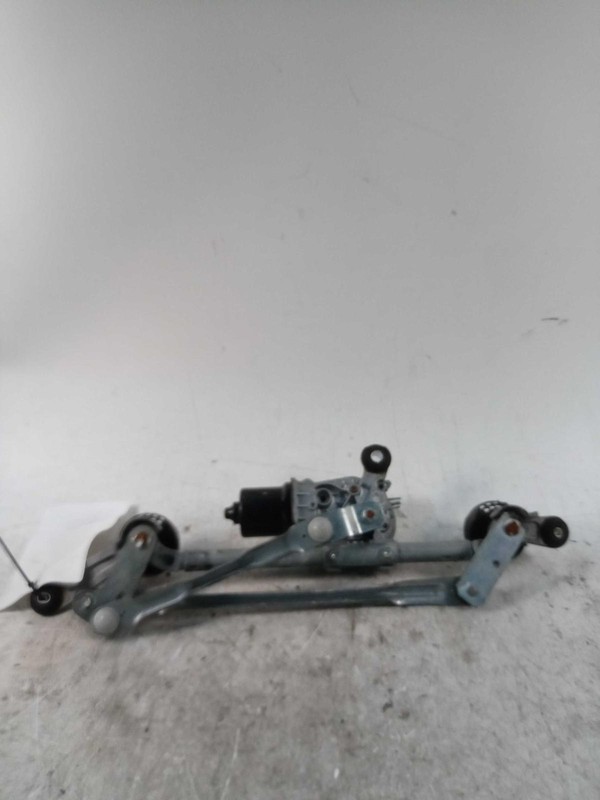 2021 Nissan Versa Wiper Motor OEM 288005EE0A Silver 68K Miles