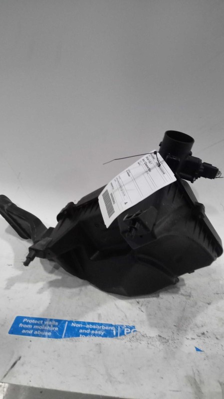 Used Air Cleaner Assembly fits: 2018 Chevrolet VoltGrade A