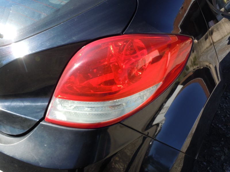 2012-2017 Hyundai Veloster Tail Light Lamp Passenger Right W/O LED Accent