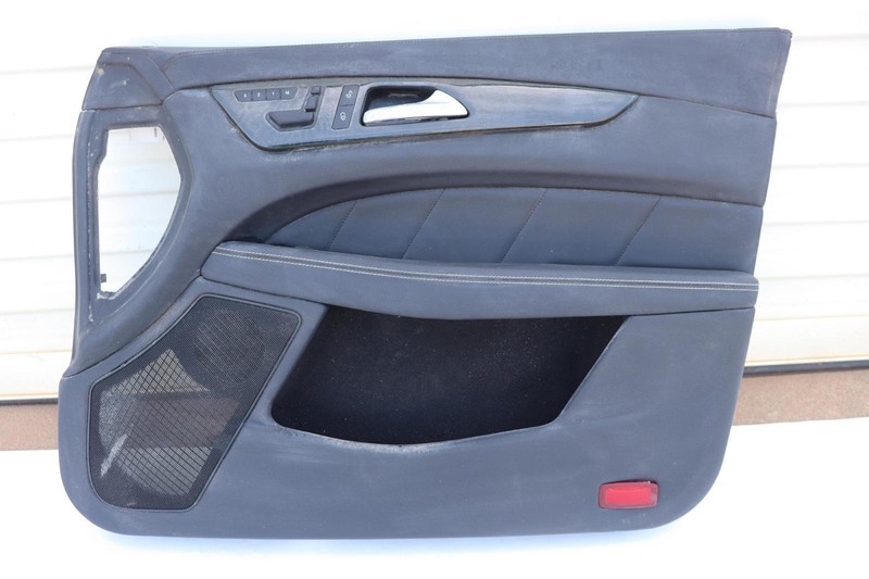 2012-2018 MERCEDES CLS550 W218 FRONT PASSENGER DOOR PANEL LEATHER BLACK OEM