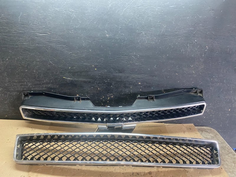 2007 to 2014 Chevrolet Tahoe Suburban Lower Upper Grill Grille Set Oem V2766 DG