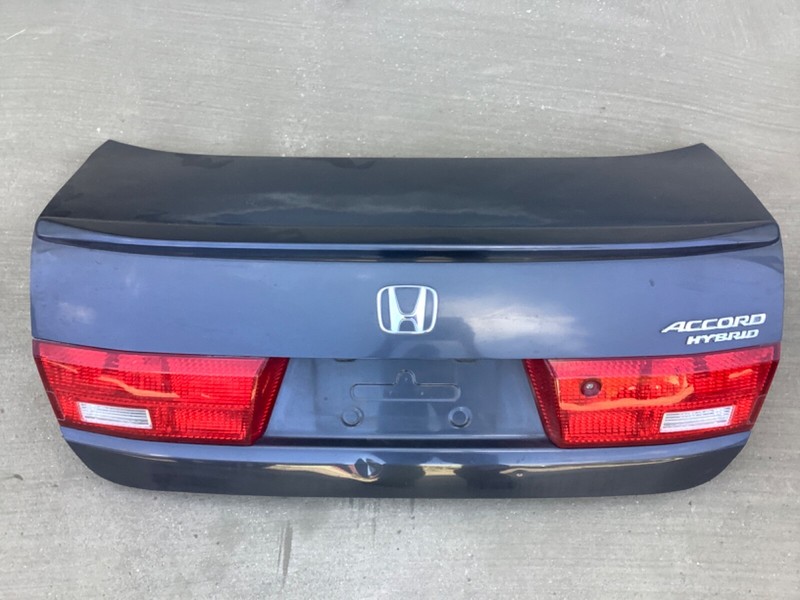 2005 Accord HYBRID Trunk Lid Rear Hood Back Luggage Deck Door Spoiler Gray