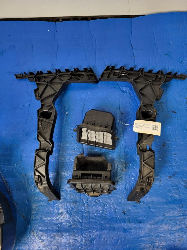 Used Oem Audi Bumper Bracket for Q5 2017