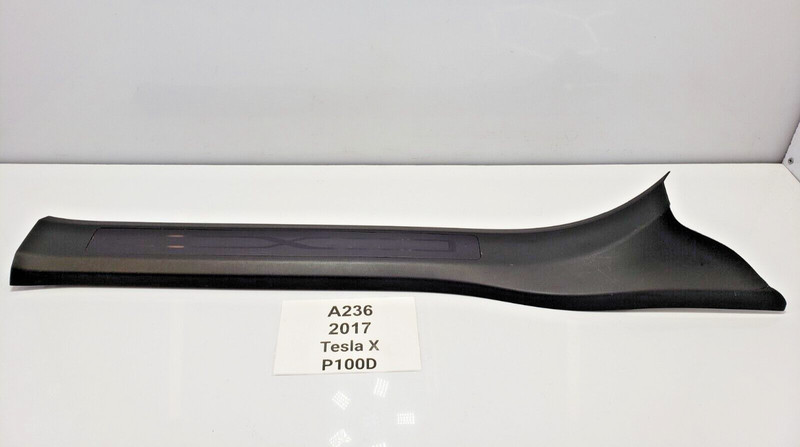 ✅16-20 OEM Tesla Model X Front Right Passenger Side Lower Sill Scuff Plate Black