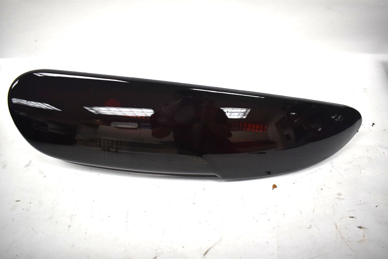 1993-96 Chevrolet Camaro Z28 SS BLACK Tail Light LH DRIVER SIDE 16516863 *USED*