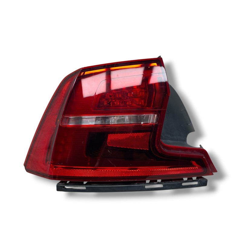 2017-2020 Volvo S90 Rear Left Driver LH Side Outer Taillight Lamp OEM 31656775