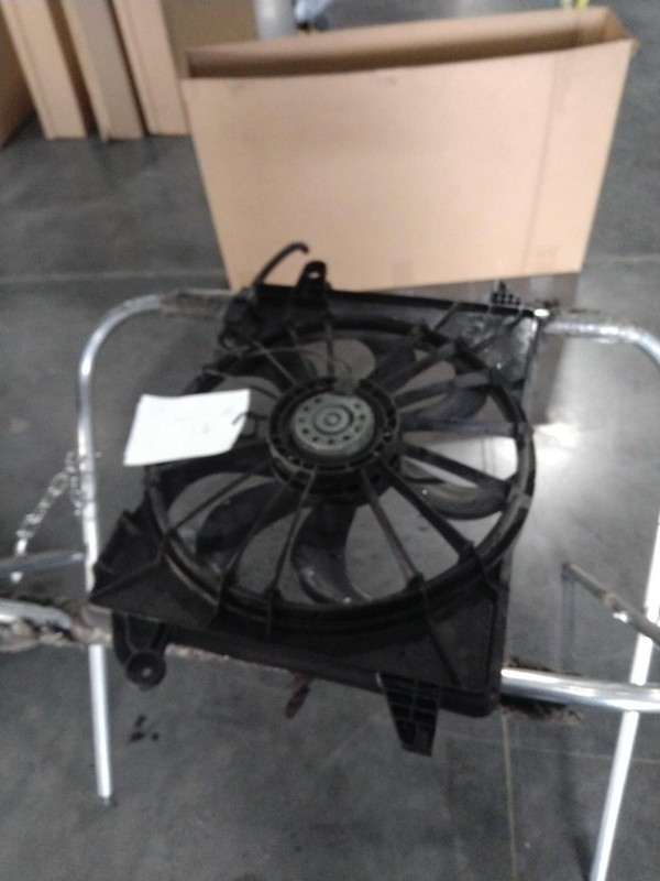 2010 Chrysler 300 Engine Cooling Fan Motor OEM 05137713AA 140k Miles Red