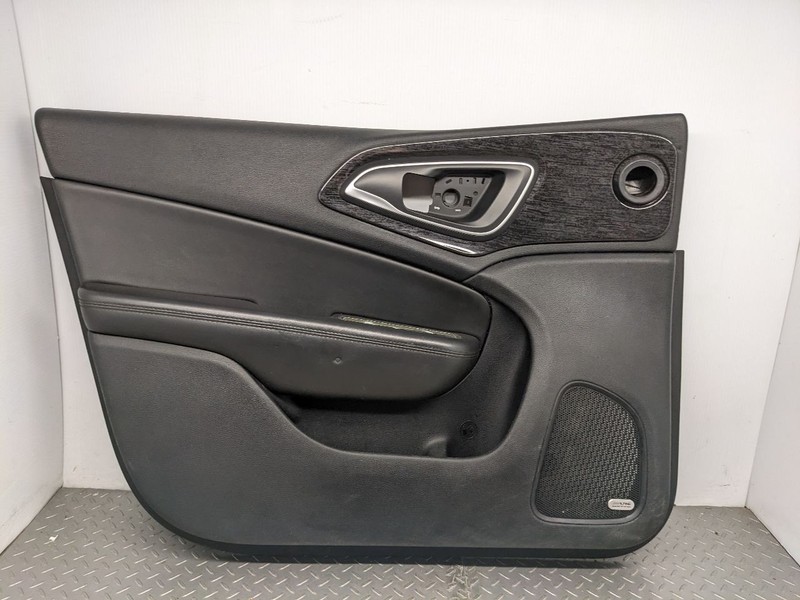 2015 2016 2017 Chrysler 200 Driver Left Front Door Trim Panel 1169937