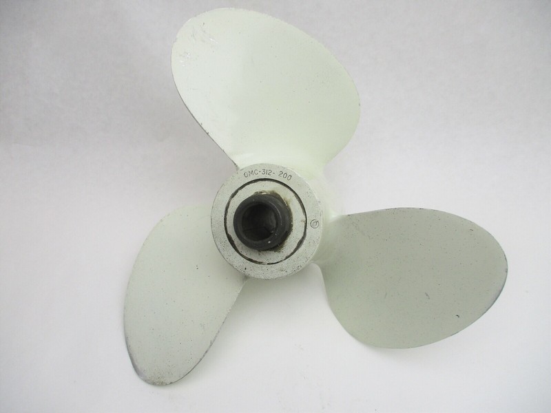 312-200 12 1/2 x 16P PropEvinrude Johnson Outboard 100 HP V4 Pin Drive 1966-68