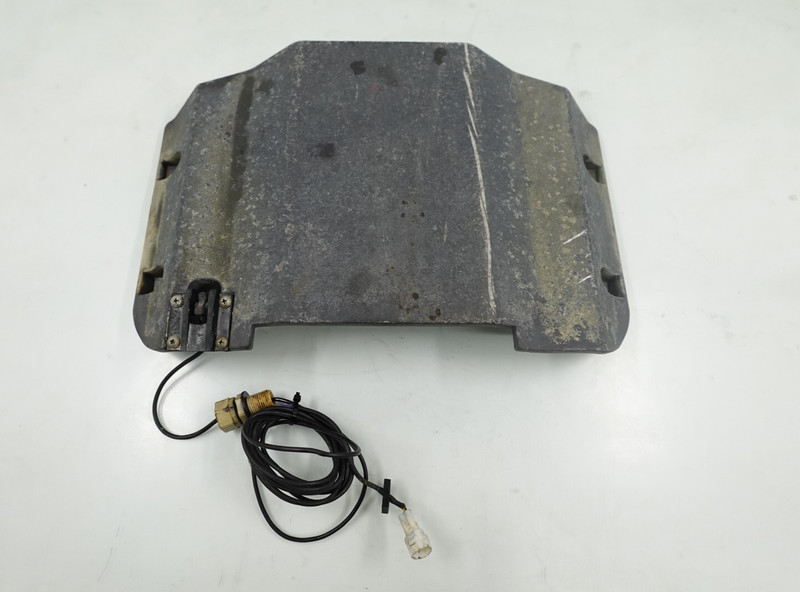 2006 Yamaha VX 110 Deluxe OEM Ride Plate + Speed Sensor F1K-U273B-06-KT