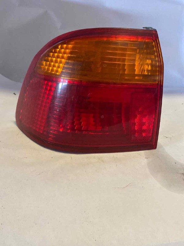 Tail Light Assembly HONDA CIVIC Left 99 00