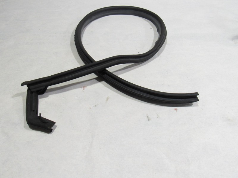 17-20 Mclaren 720S 720 2020 Right Passenger Door Weather Strip Seal #3