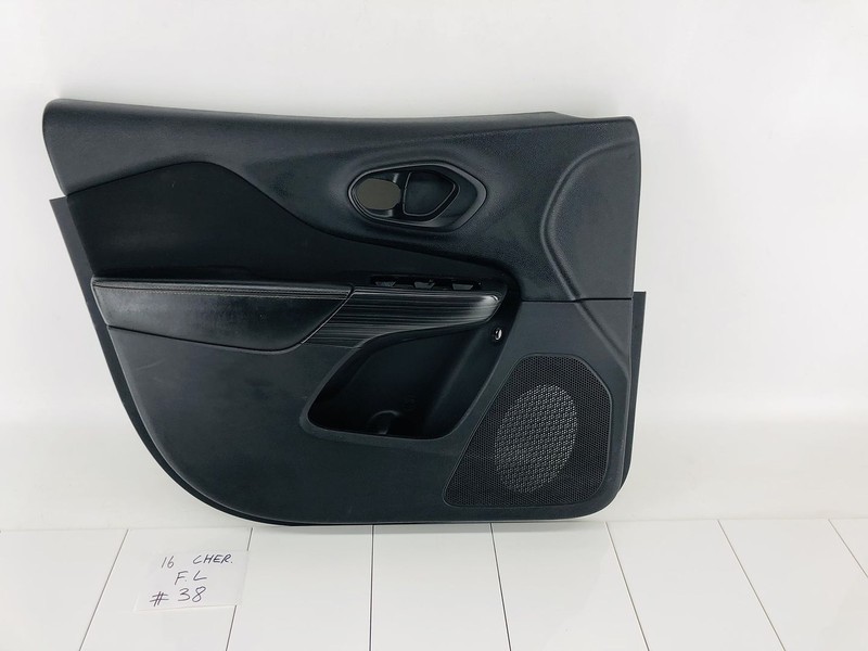 14-17 JEEP CHEROKEE FRONT LEFT DRIVER SIDE INTERIOR DOOR PANEL COVER OEM #38