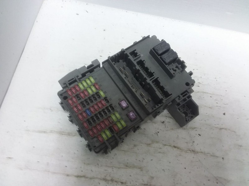 Fuse Junction Box Cabin Acura Integra 1545627