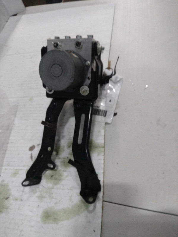 2024 Subaru XV Crosstrek ABS Hydraulic Assembly OEM 2.0L 13K Miles Blue